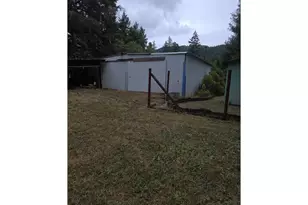 422 Lou Gray Dr, Myrtle Creek, OR 97457 - Photo 22