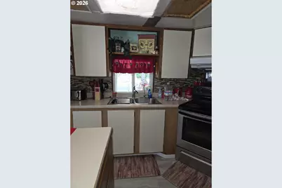422 Lou Gray Dr, Myrtle Creek, OR 97457 - Photo 12