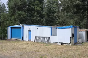 422 Lou Gray Dr, Myrtle Creek, OR 97457 - Photo 2