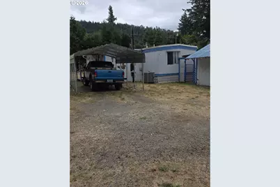 422 Lou Gray Dr, Myrtle Creek, OR 97457 - Photo 4