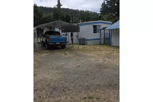 422 Lou Gray Dr, Myrtle Creek, OR 97457 - Photo 4