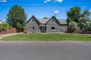 267 NW 5th St, Prineville, OR 97754 - Photo 2