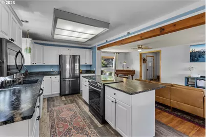267 NW 5th St, Prineville, OR 97754 - Photo 10