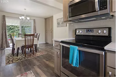 18881 Highland Dr, Oregon City, OR 97045 - Photo 12