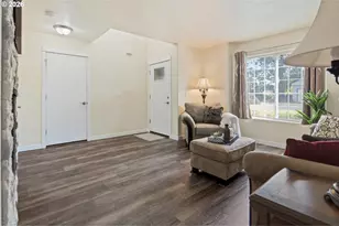 18881 Highland Dr, Oregon City, OR 97045 - Photo 6