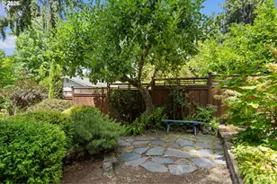 4861 Donald St, Eugene, OR 97405 - Photo 32