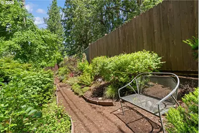 4861 Donald St, Eugene, OR 97405 - Photo 36