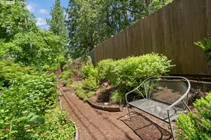 4861 Donald St, Eugene, OR 97405 - Photo 36