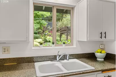 4861 Donald St, Eugene, OR 97405 - Photo 10