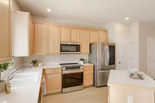 16226 NW Fescue Ct, Portland, OR 97229 - Photo 8