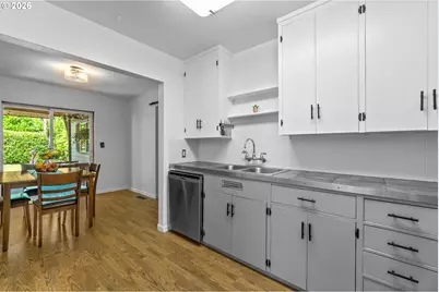 3811 NE 114th Ave, Portland, OR 97220 - Photo 10