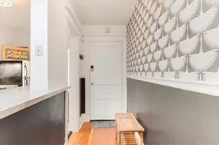 2109 NW Irving St, Portland, OR 97210 - Photo 2