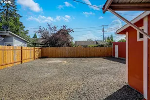 856 Highland Ave NE, Salem, OR 97301 - Photo 8
