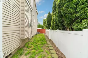 22908 NE Chinook St, Troutdale, OR 97060 - Photo 28