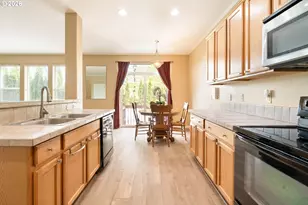 22908 NE Chinook St, Troutdale, OR 97060 - Photo 10
