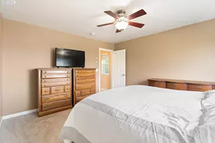 22908 NE Chinook St, Troutdale, OR 97060 - Photo 14