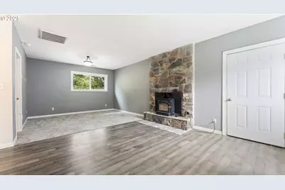 96620 Highway 42, Coos Bay, OR 97420 - Photo 18