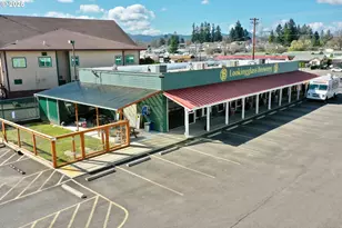 190 SE Main St, Winston, OR 97496 - Photo 1
