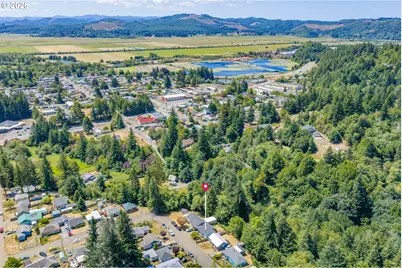 1655 N Juniper St, Coquille, OR 97423 - Photo 34