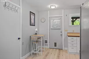 1655 N Juniper St, Coquille, OR 97423 - Photo 8