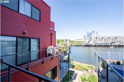 710 NW Naito Pkwy #C12, Portland, OR 97209 - Photo 24