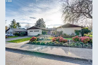 1925 NW St Andrews Dr, McMinnville, OR 97128 - Photo 4