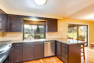 1925 NW St Andrews Dr, McMinnville, OR 97128 - Photo 18