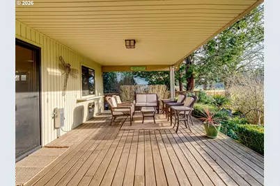 1925 NW St Andrews Dr, McMinnville, OR 97128 - Photo 24
