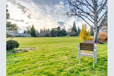 1925 NW St Andrews Dr, McMinnville, OR 97128 - Photo 28