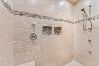 5095 Territorial Dr, West Linn, OR 97068 - Photo 24
