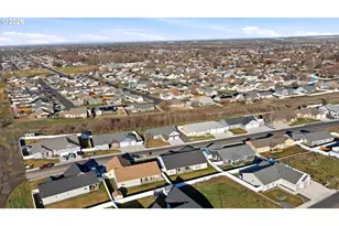 593 SW Cottonwood Dr, Hermiston, OR 97838 - Photo 40