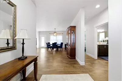 593 SW Cottonwood Dr, Hermiston, OR 97838 - Photo 4