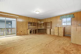 550 N Tomahawk Island Dr, Portland, OR 97217 - Photo 30