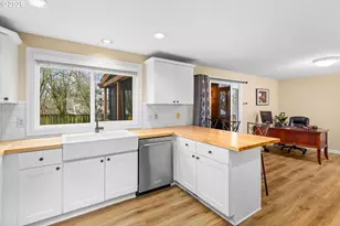 11015 SW 65th Ave, Portland, OR 97219 - Photo 18