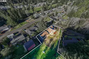 3220 31st St, Florence, OR 97439 - Photo 32