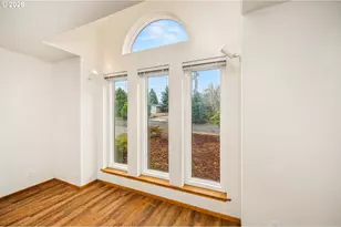 3220 31st St, Florence, OR 97439 - Photo 6