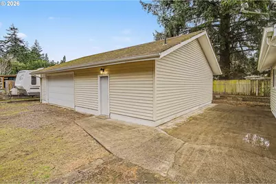 3220 31st St, Florence, OR 97439 - Photo 24