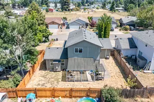 1024 S 10th St, Lebanon, OR 97355 - Photo 36