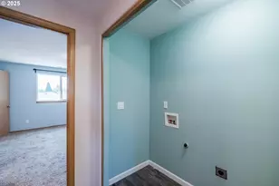 1024 S 10th St, Lebanon, OR 97355 - Photo 24