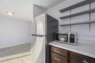 1933 W 17th Ave #B, Eugene, OR 97402 - Photo 10