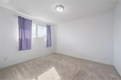 1933 W 17th Ave #B, Eugene, OR 97402 - Photo 18