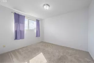 1933 W 17th Ave, Eugene, OR 97402 - Photo 18