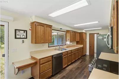 93266 Beaver Creek Ln, Coos Bay, OR 97420 - Photo 10