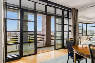 333 NW 9th Ave, Portland, OR 97209 - Photo 8