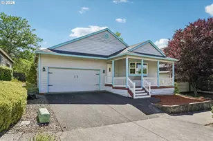 13582 SE 151st Terrace, Clackamas, OR 97015 - Photo 2