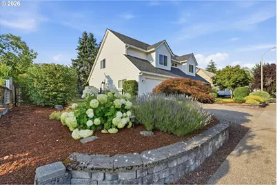 401 E Donald Ln, Newberg, OR 97132 - Photo 2
