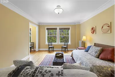 709 SW 16th Ave, Portland, OR 97205 - Photo 12