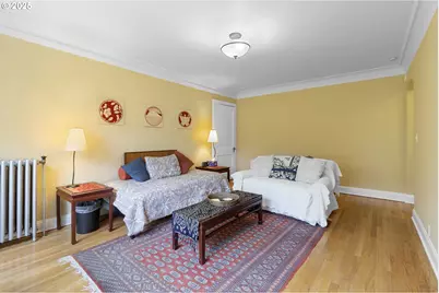 709 SW 16th Ave, Portland, OR 97205 - Photo 14