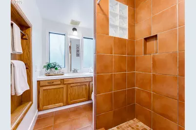 3690 SW 96th Ave, Portland, OR 97225 - Photo 18