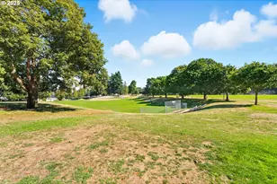 8280 N Burrage Ave, Portland, OR 97217 - Photo 38